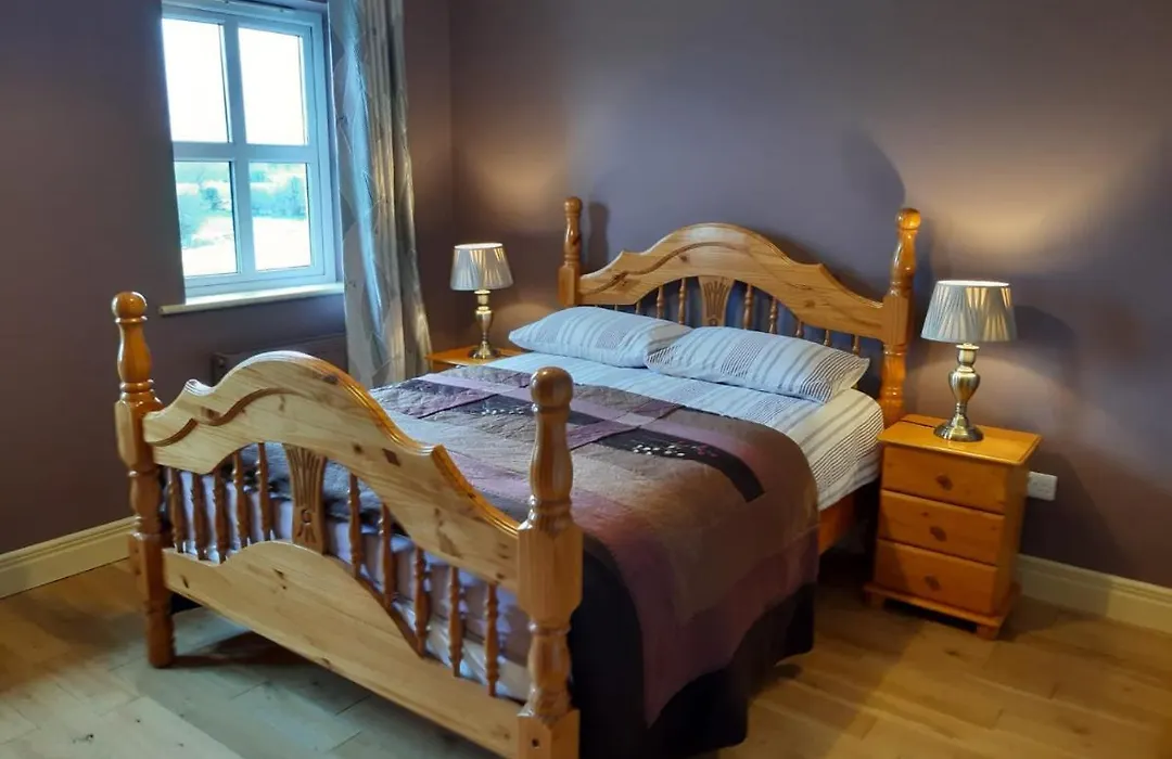 Whitethorn Lodge, Bed & Breakfast, Lackafinna-1